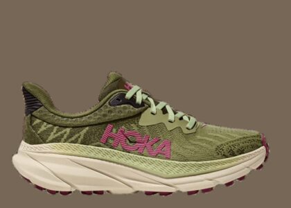 Hoka Women's Challenger 7 Trail Running Shoes, Forest Floor/Beet Root, US 7 Medium