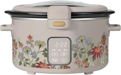 4 Qt Digital Slow Cooker Electric Pot w/ Auto Warm & Hinged Locking Lid, Non-Skid Feet, Cook & Carry Kitchen Appliance