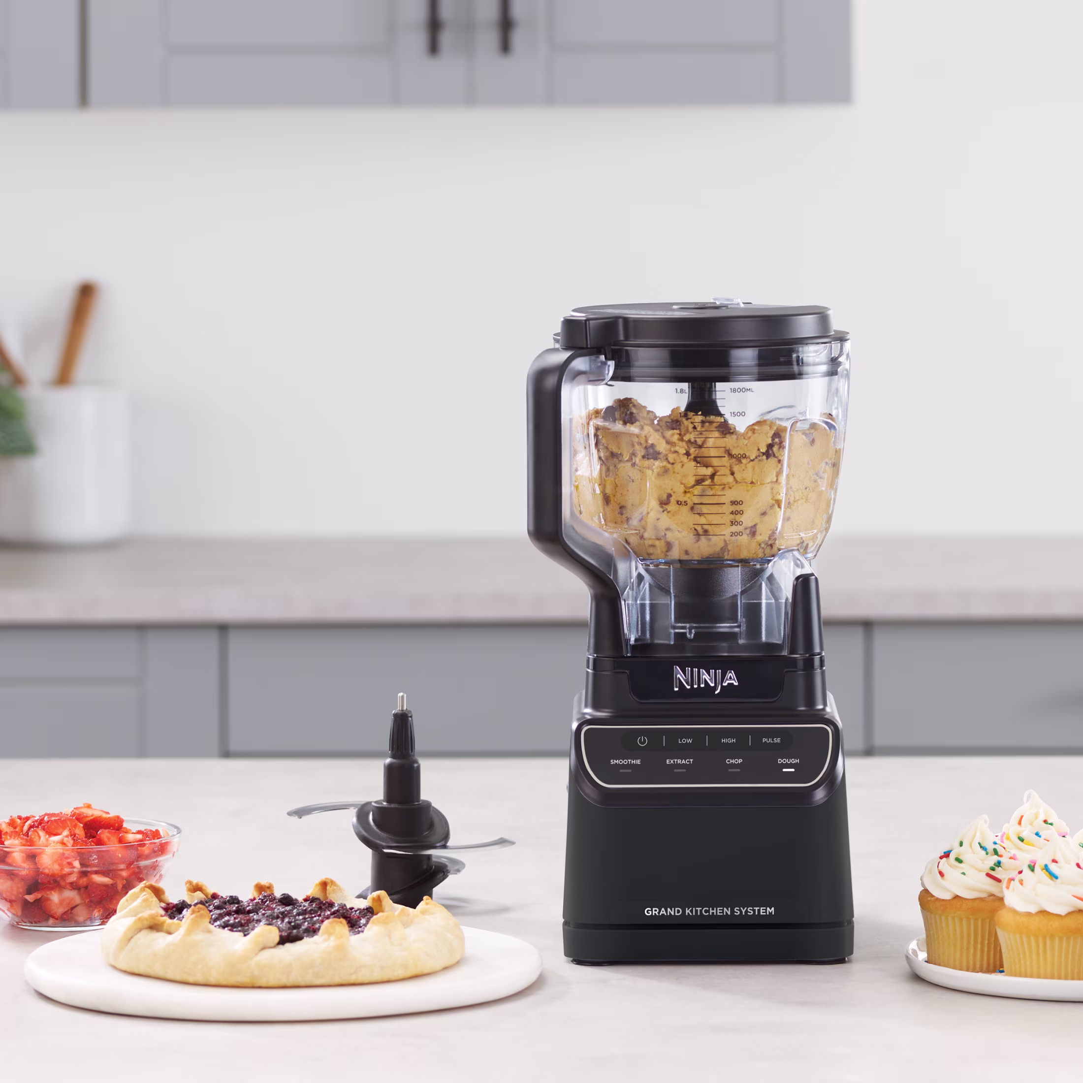 Ninja Grand Kitchen System 72-Oz Blender, 4 Presets, Smoothie, Chop, Dough, 3 Speeds, 1200W, KS500WMBK Black - Image 4